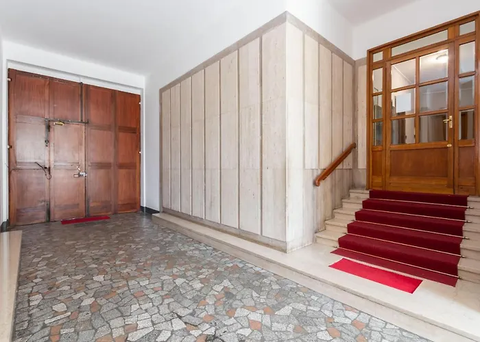 Cialdini Apartment Close To The City Center